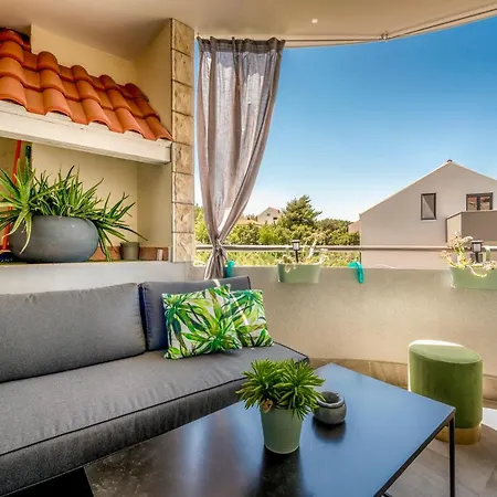 Modern And Spectacular 2-bedapartment In شقة