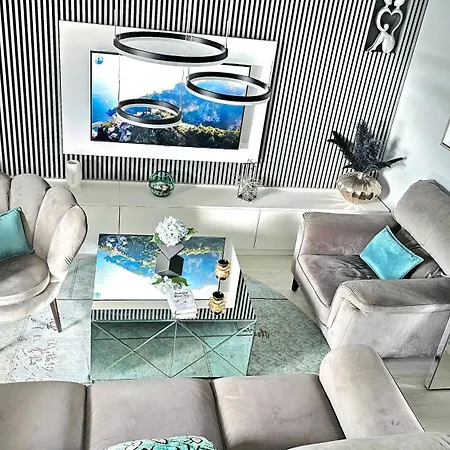Modern And Spectacular 2-bedapartment In Apartment
