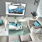 Modern And Spectacular 2-bedapartment In Appartement