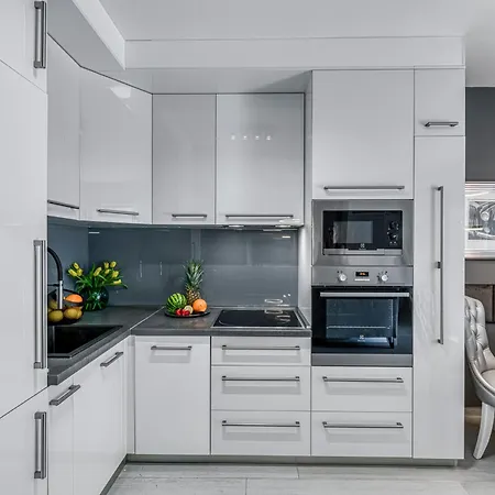 Modern And Spectacular 2-bedapartment In *